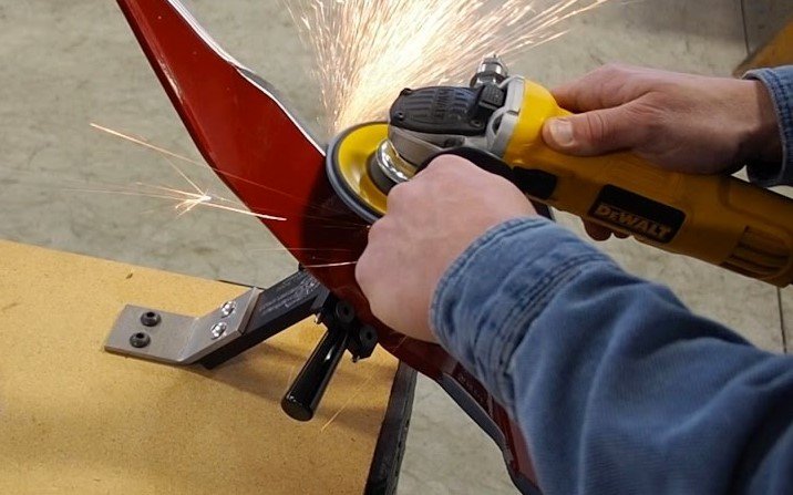 How to Use Lawn Mower Blade Sharpener