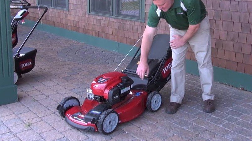 how to turn on toro lawn mower